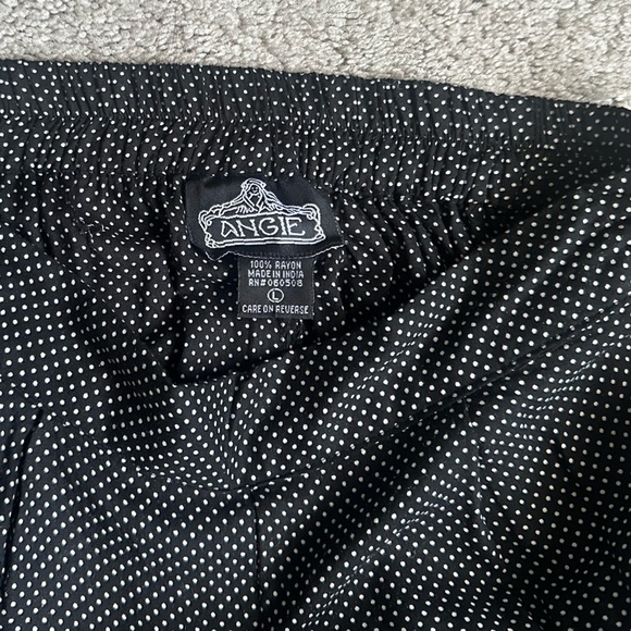 Angie Light weight joggers with cuff bottom. Size large - Picture 3 of 4